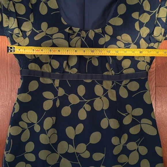 Boden 100% cotton scoop neck corduroy dress with leaf print in blue and green - Picture 13 of 16